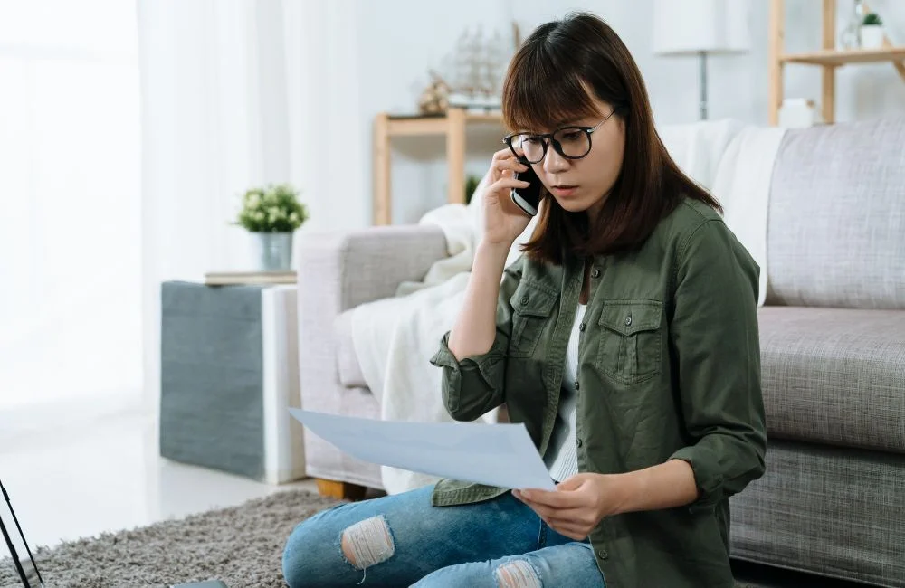 พ่อแม่สร้างหนี้ให้ลูก)