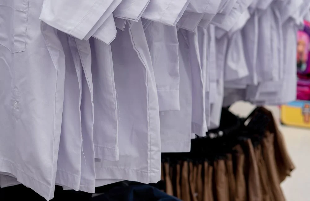 เงินอุดหนุนรายหัวนักเรียน ค่าชุดนักเรียน เงินอุดหนุนรายหัวนักเรียน ค่าชุดนักเรียน