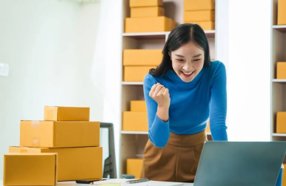 ผู้ดูแลร้านค้าออนไลน์